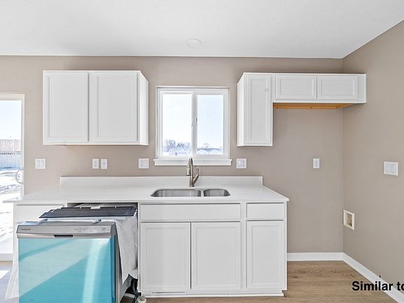 5th image of 1002 Adler Ct