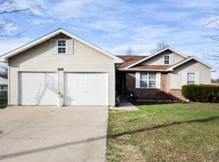 201 E Clouse St, Mountain Grove, MO 65711