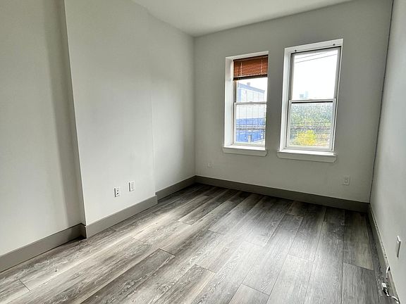 5th image of 181 Baldwin Ave #1R