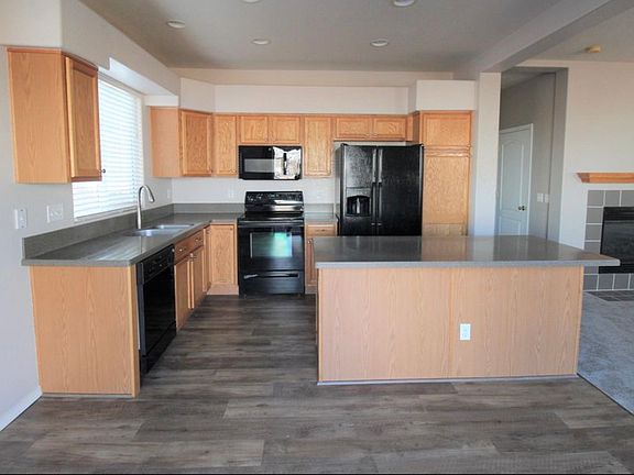 4th image of 5676 Pioneer Mesa Dr