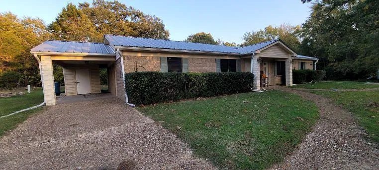 2 bed, 1000 sqft, $1,200 — Photo 1