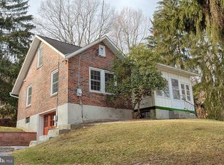 725 Furnace Rd, Wernersville, PA 19565
