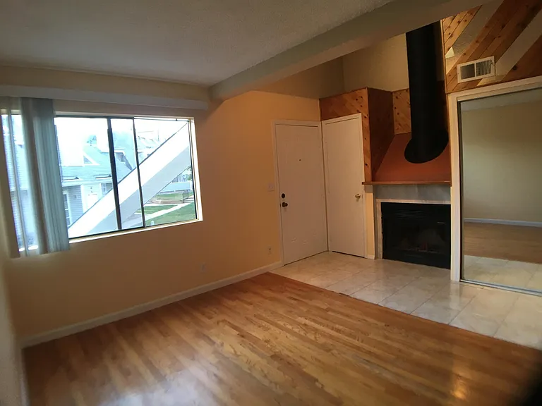 8701 Huron St — Photo 4