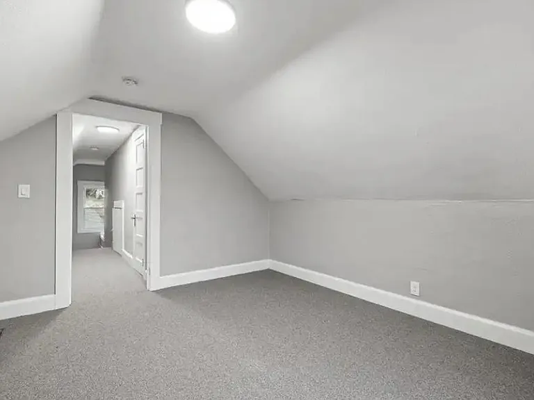 214 Greene St — Photo 10