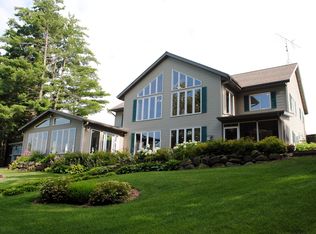 W5576 Oxbow Trl, Princeton, WI 54968