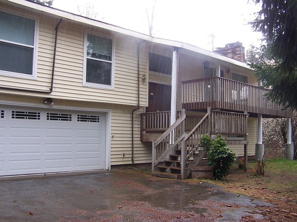1st image of 4210 Lakeview Ave NW