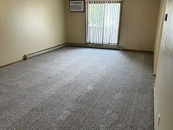3rd image of 1216 2nd St NE APT 6