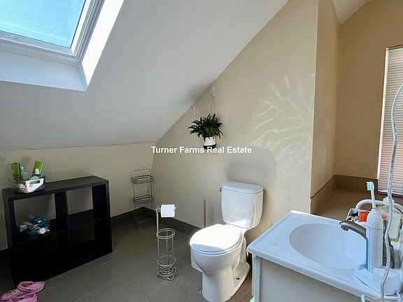 5th image of 21 Capen St #2BB