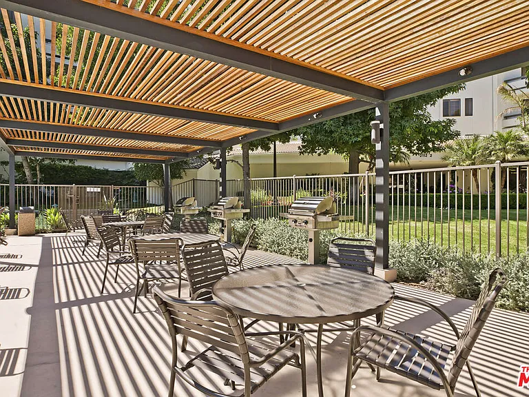 2112 Century Park Ln #301 — Photo 24