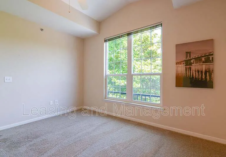 1035 Telfair Way — Photo 13