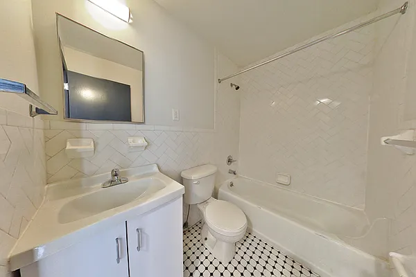 Rented by REAL New York | media 20