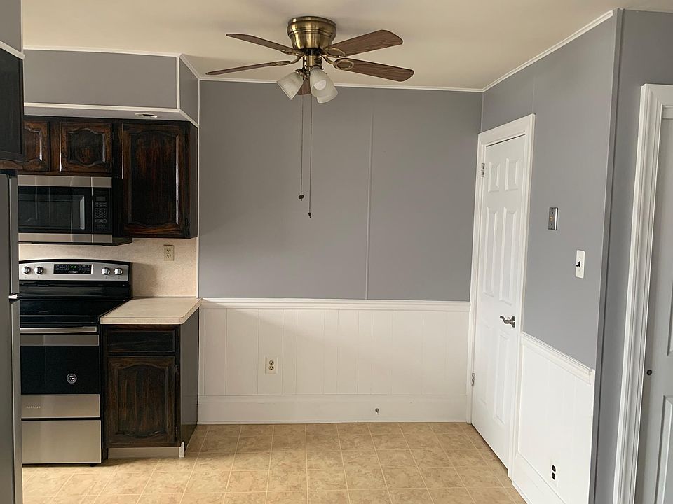1st image of 1558 Livingston St #7