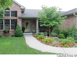 7612 Southport Ln, Springfield, IL 62711