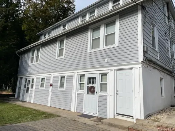 175 Main St APT G5, Northport, NY 11768