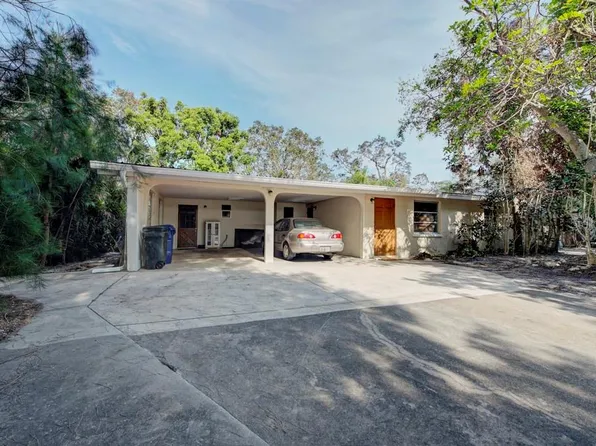 2501 Grand Cayman St, Sarasota, FL 34231