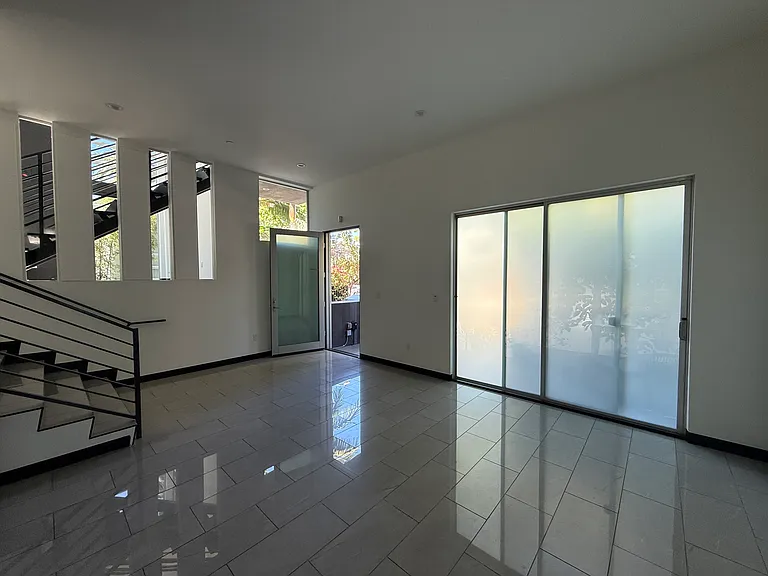 807 Huntley Dr #807 — Photo 12