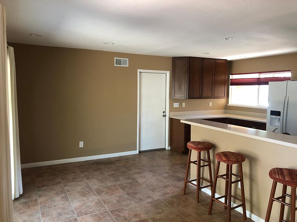 1st image of 2331 Catalina Dr