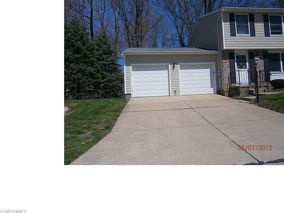 3rd image of 7427 N Chestnut Commons Dr Unit B