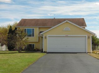 1431 Fairview Dr, Hastings, MI 49058