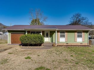 910 Hickory St, Jasper, TN 37347