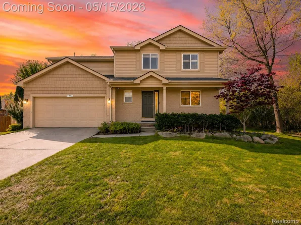 6655 Wedgewood Ct, Waterford, MI 48327