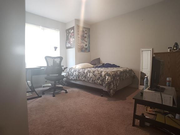 4th image of 2201 N Mole St Unit A