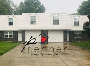 604 NE Magellan Ave #B, Lees Summit, MO 64063