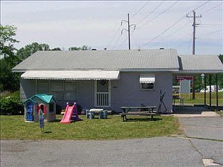 1st image of 1883 Waldrep Cir SE