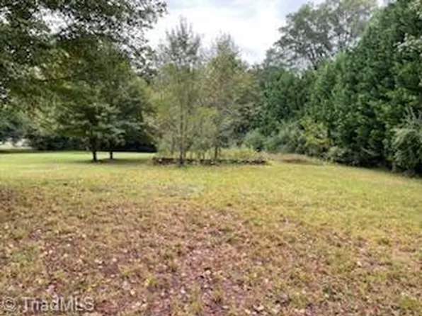 1108 Cleveland Ave, Burlington, NC 27217