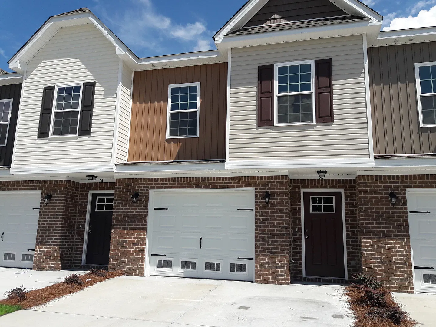 Nice Richmond Hill townhome at Fairway Links — Photo 2