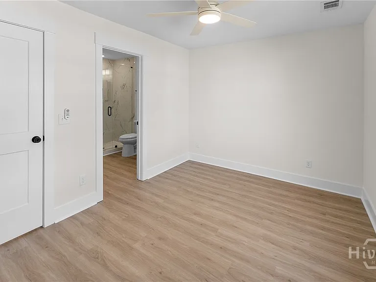 1203 E Bolton St — Photo 19
