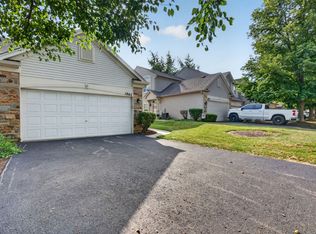 1862 Wisteria Dr #1862, Aurora, IL 60503