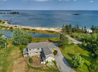 86 Crocketts Beach Rd, Owls Head, ME 04854