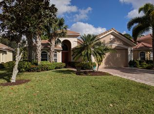 9100 One Putt Pl, Port Saint Lucie, FL 34986