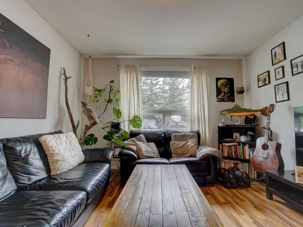 180 N Kananaskis Way #110, Canmore, AB T1W 3C6
