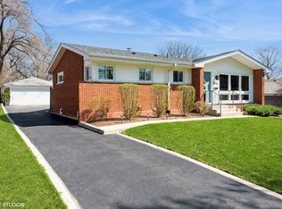 1106 60th St, Downers Grove, IL 60516