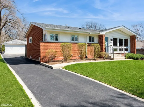 1106 60th St, Downers Grove, IL 60516