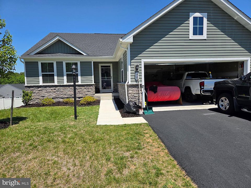 1st image of 90 Sutherland Way