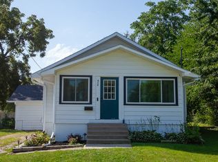 910 Emma Ave, Des Moines, IA 50315