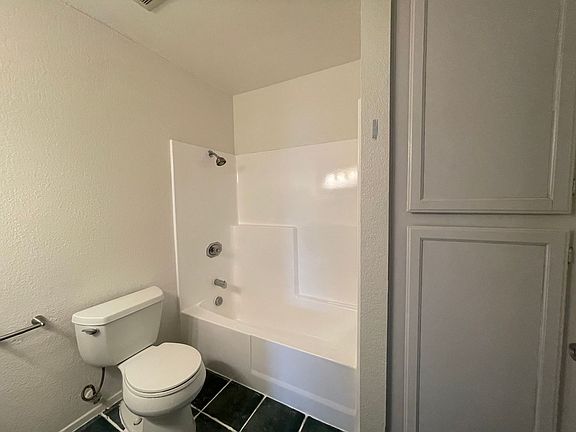5th image of 1683 Pentecost Way Unit 6