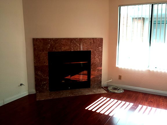 2nd image of 222 W Dexter St APT 9