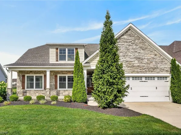 4286 Saint Theresa Blvd, Avon, OH 44011