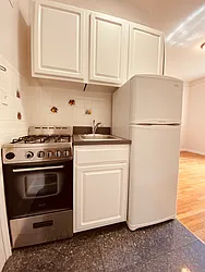 Rented by Metropolis Real Estate of Manhattan