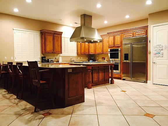 4th image of 755 Homestead Dr E
