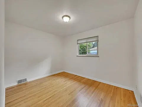 960 Garrison St — Photo 15