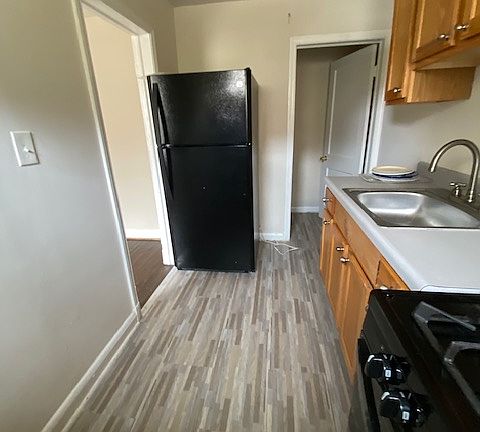 4th image of 4426 Cedargarden Rd