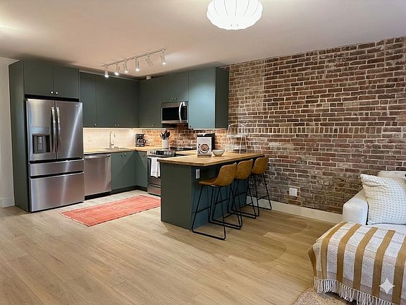 4th image of 116 Oak St #1
