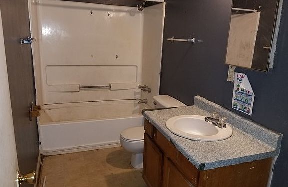 5th image of 108 El Matador Dr