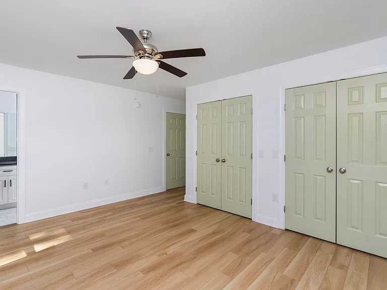 562 N Bayard Ave — Photo 6