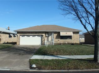 9638 Idlewood Dr, Brooklyn, OH